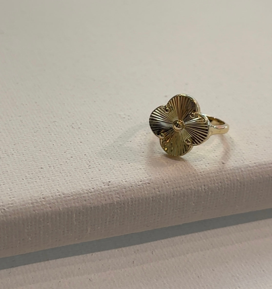 Goldring-Simple Yonca